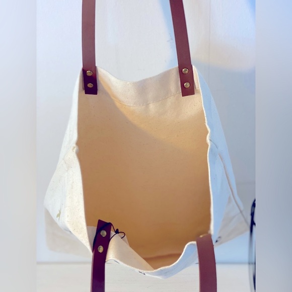 #momlife~💝 Nothing in this Bag Belongs to Me! NWT - Picture 2 of 10